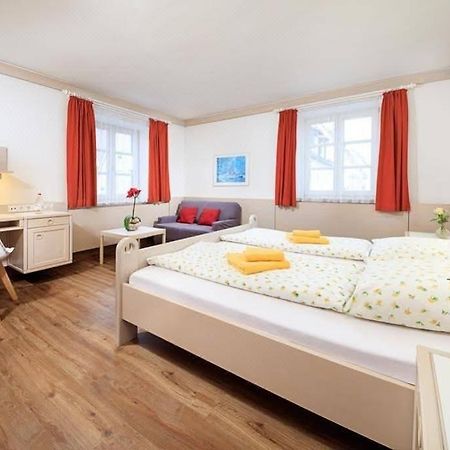 Hotel Und Gasthof Zur Laute Mindelheim Bagian luar foto